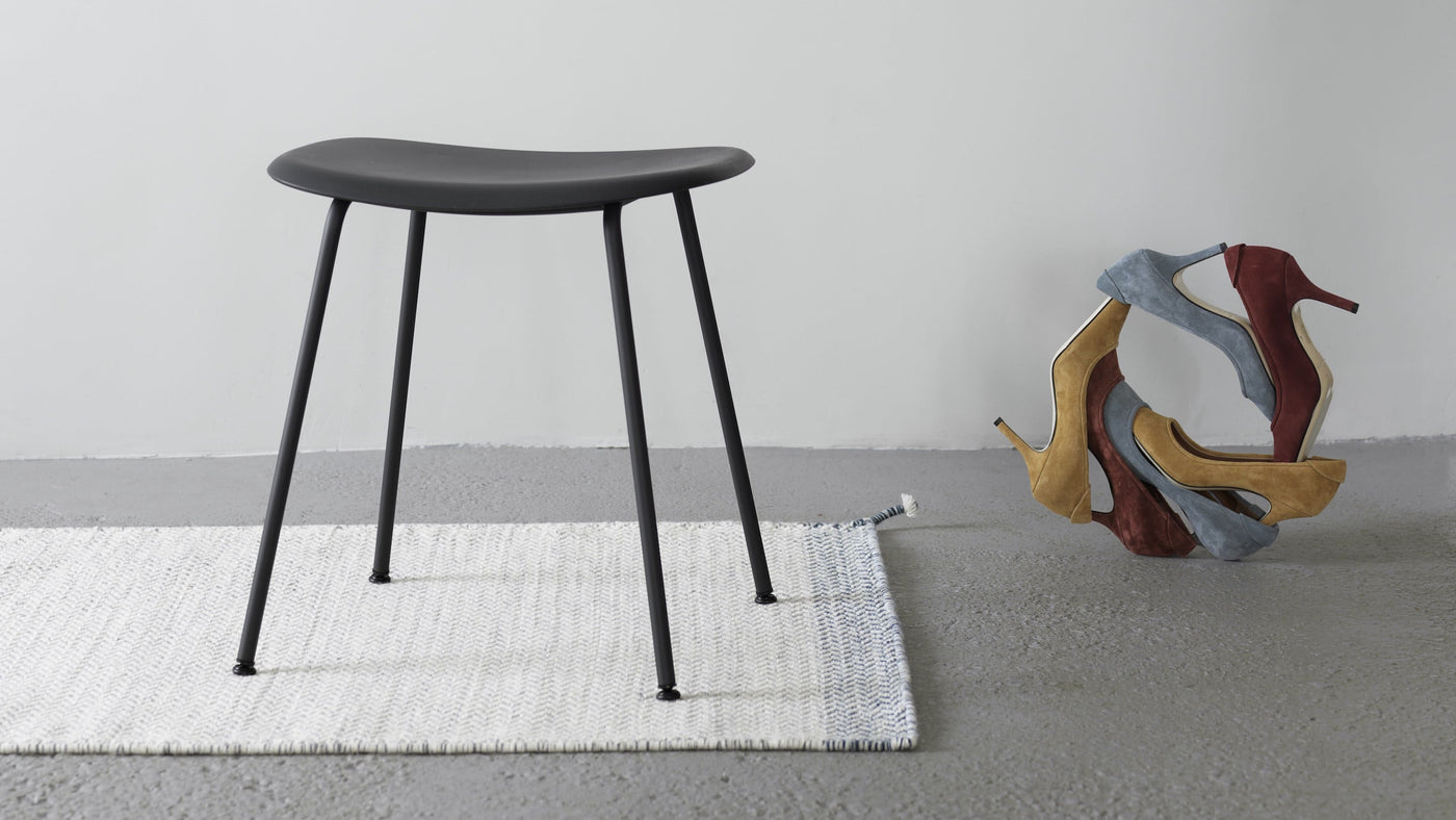 Muuto Fiber Stool with tube base. Free UK delivery from someday designs